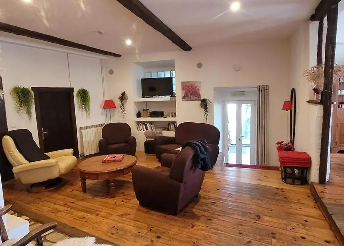 Prázdninový dům Grande Maison De Montagne Renovee, Du Charme